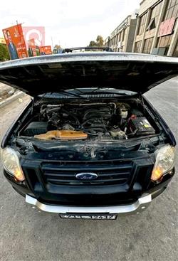 فۆرد ئێکسپلۆرەر